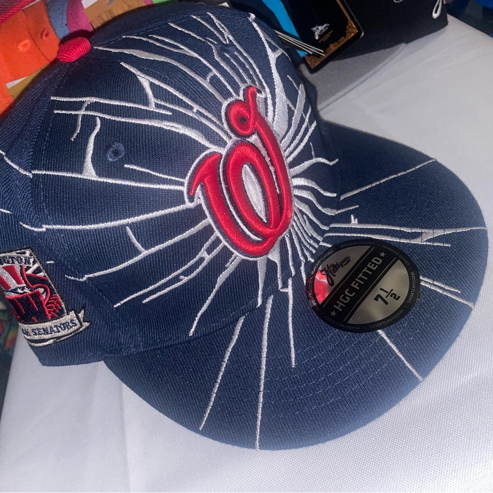 Fitted cap - Picture 2 of 5